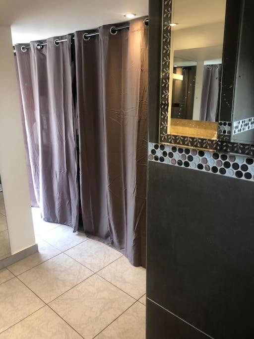 Villa Climatise Avec Piscine Et Jacuzzi Carpentras Exterior foto